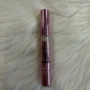 🩷5/$10 Revolution Illuminating Highlighter